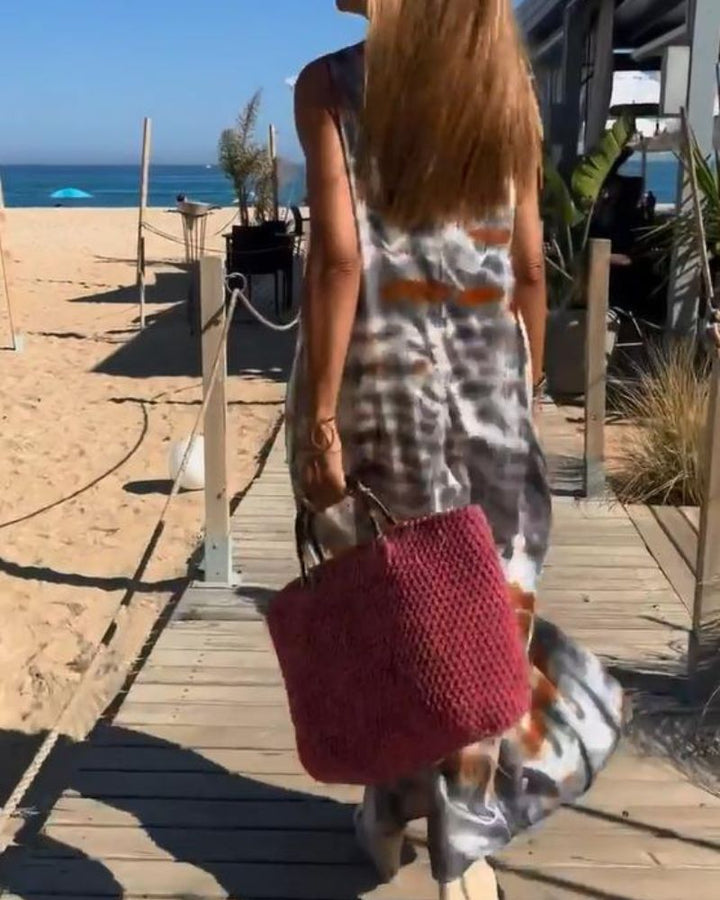 SORIA – Mouwloze jurk met tie-dye print